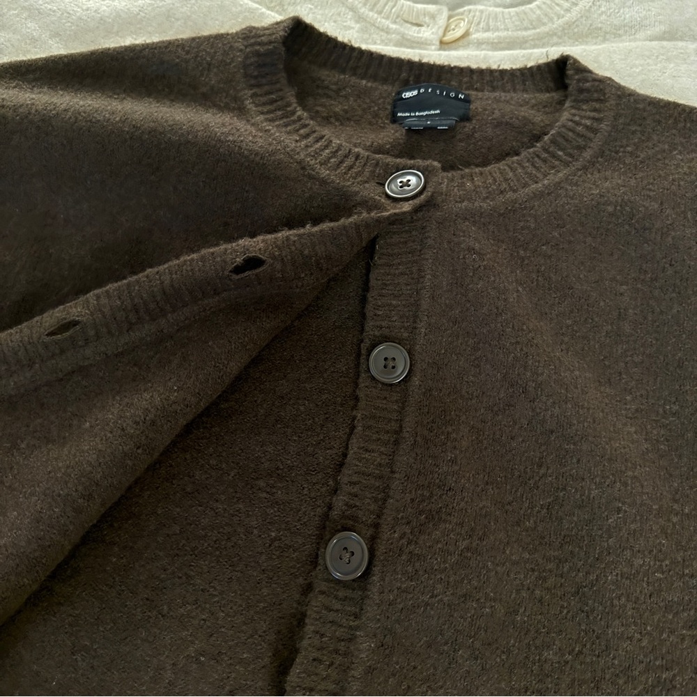 Women's Cardigan Sweater Set - Black, Cream, and Brown - Picture 4 of 13
